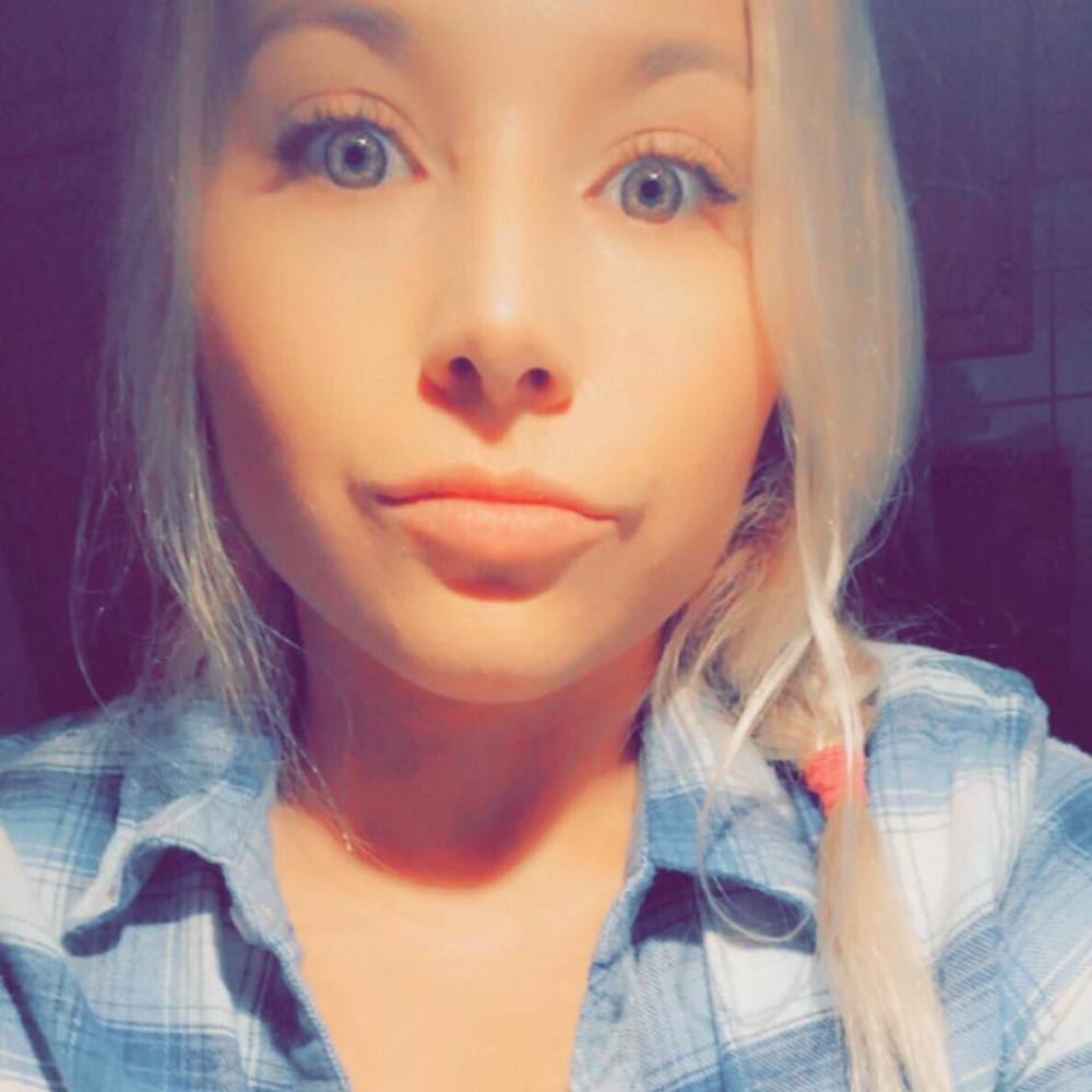 Meet your Posher, Brittany